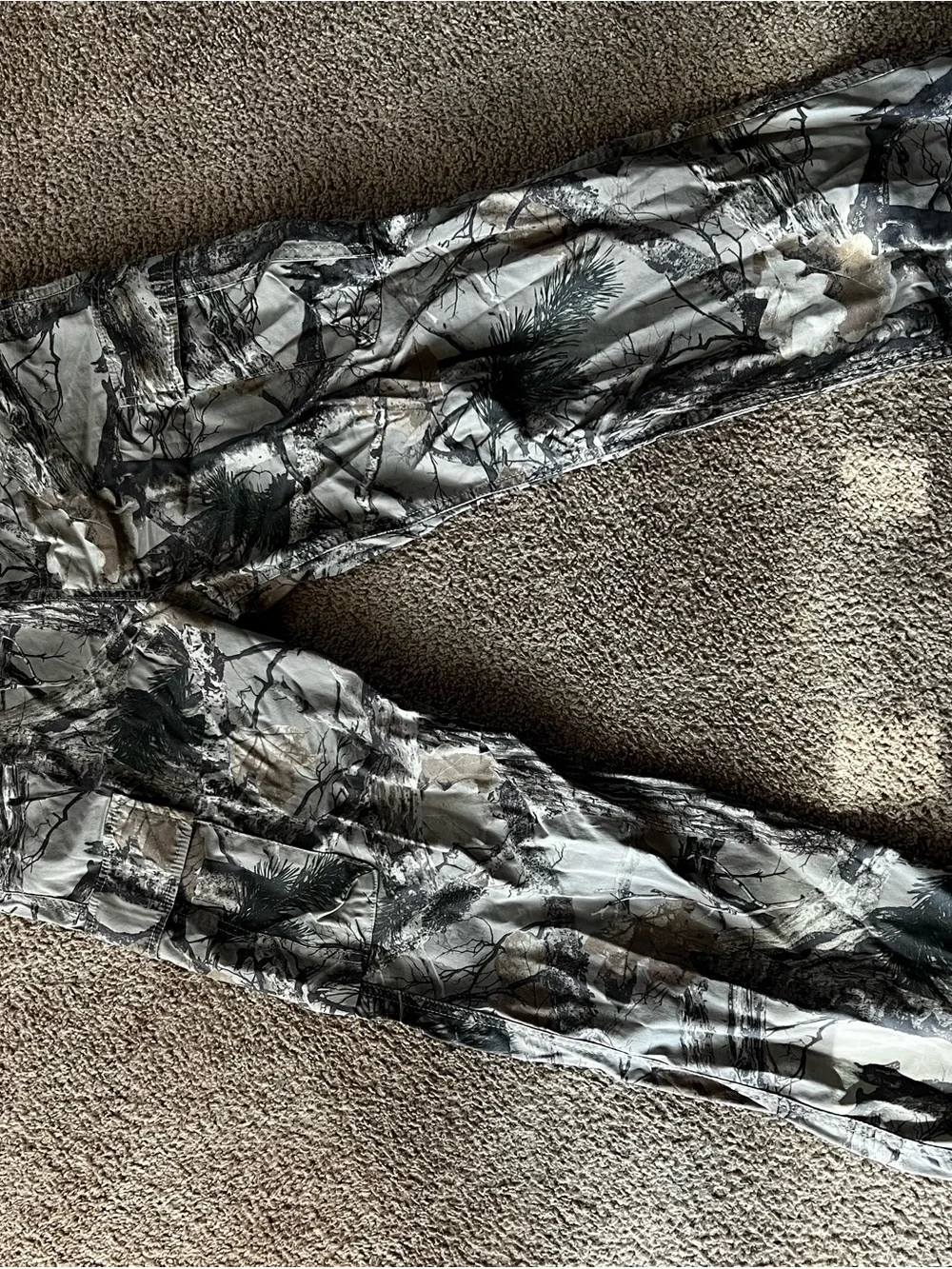 Hollister Men's Baggy Camo Pants - Gray, Black, Brown